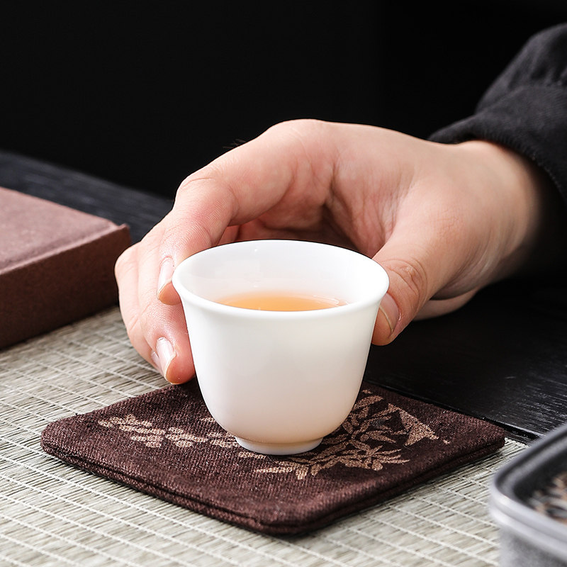 德化羊脂玉陶瓷纯白功夫茶杯品茗杯喝茶茶具零配罗汉杯子中式茶盏