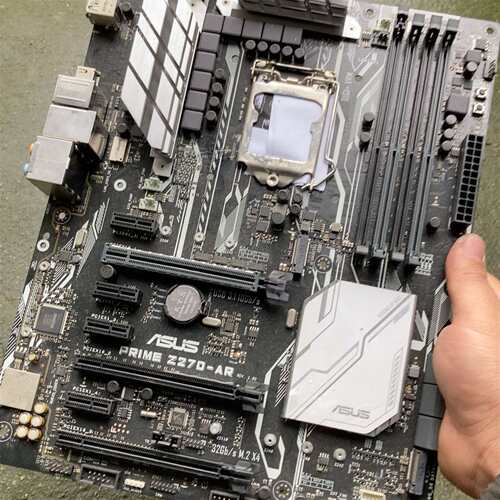 可维修华硕Z270-AR ，没有挡板。没有塑料议价