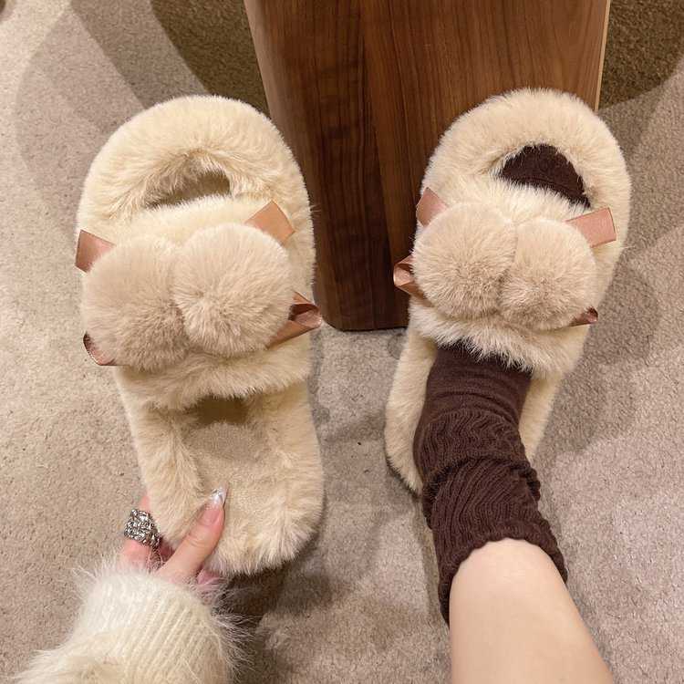 可爱毛毛拖鞋女鞋室外棉拖毛球