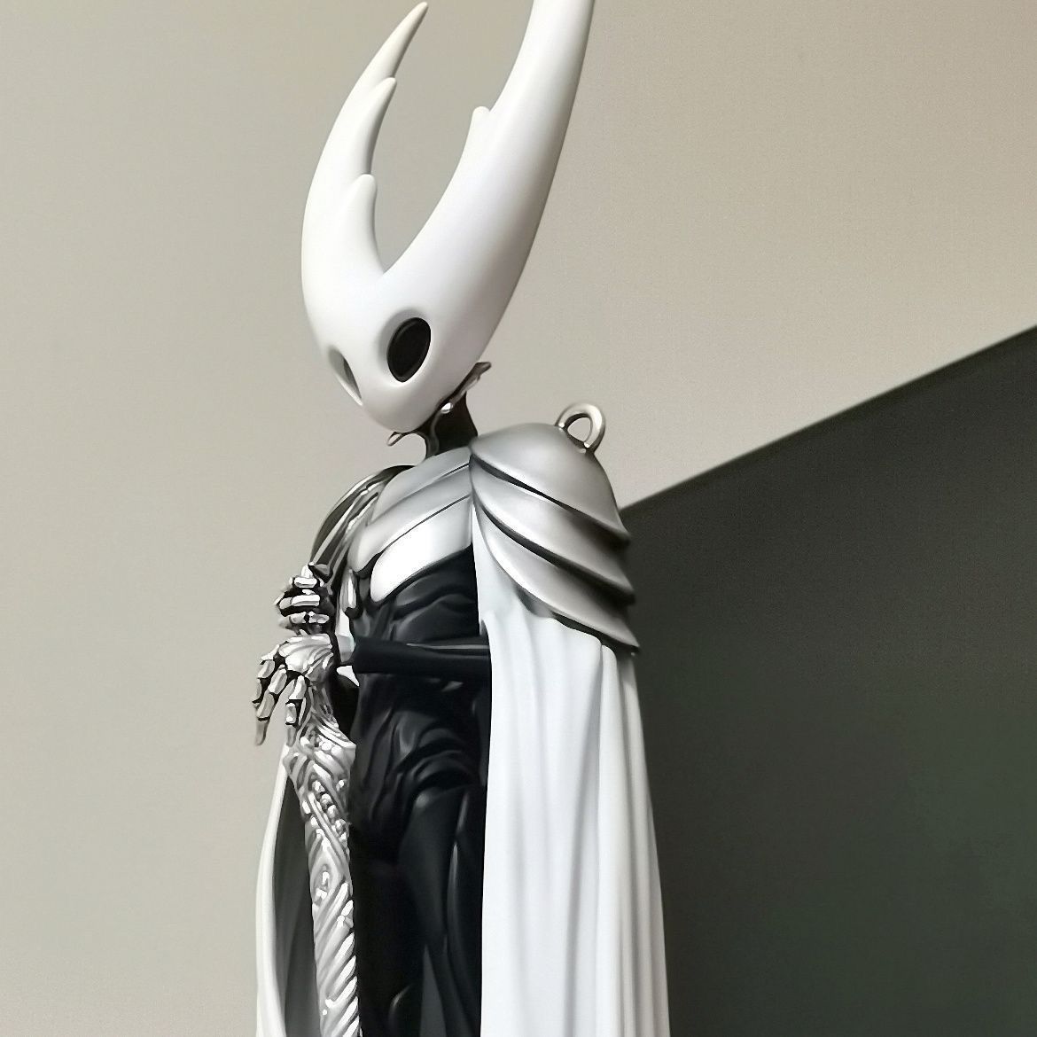 空洞骑士手办苍白王子桌面摆件