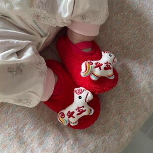 红色地板袜儿童袜子婴儿地板鞋宝宝防滑新生儿0到3个月冬加厚鞋袜