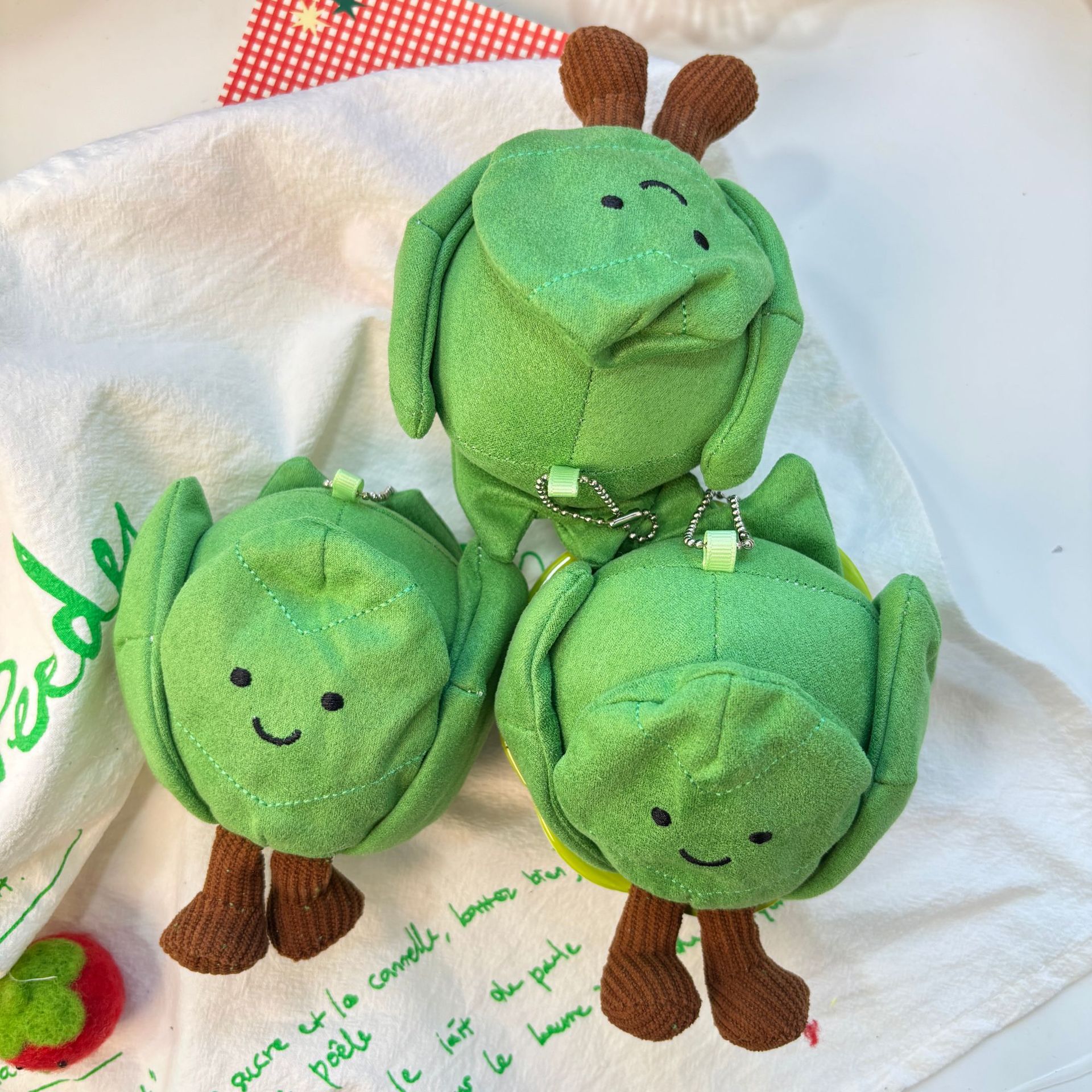 现货可爱水果包菜玩偶毛绒玩具公仔包挂件电玩城抓娃娃机游戏礼物