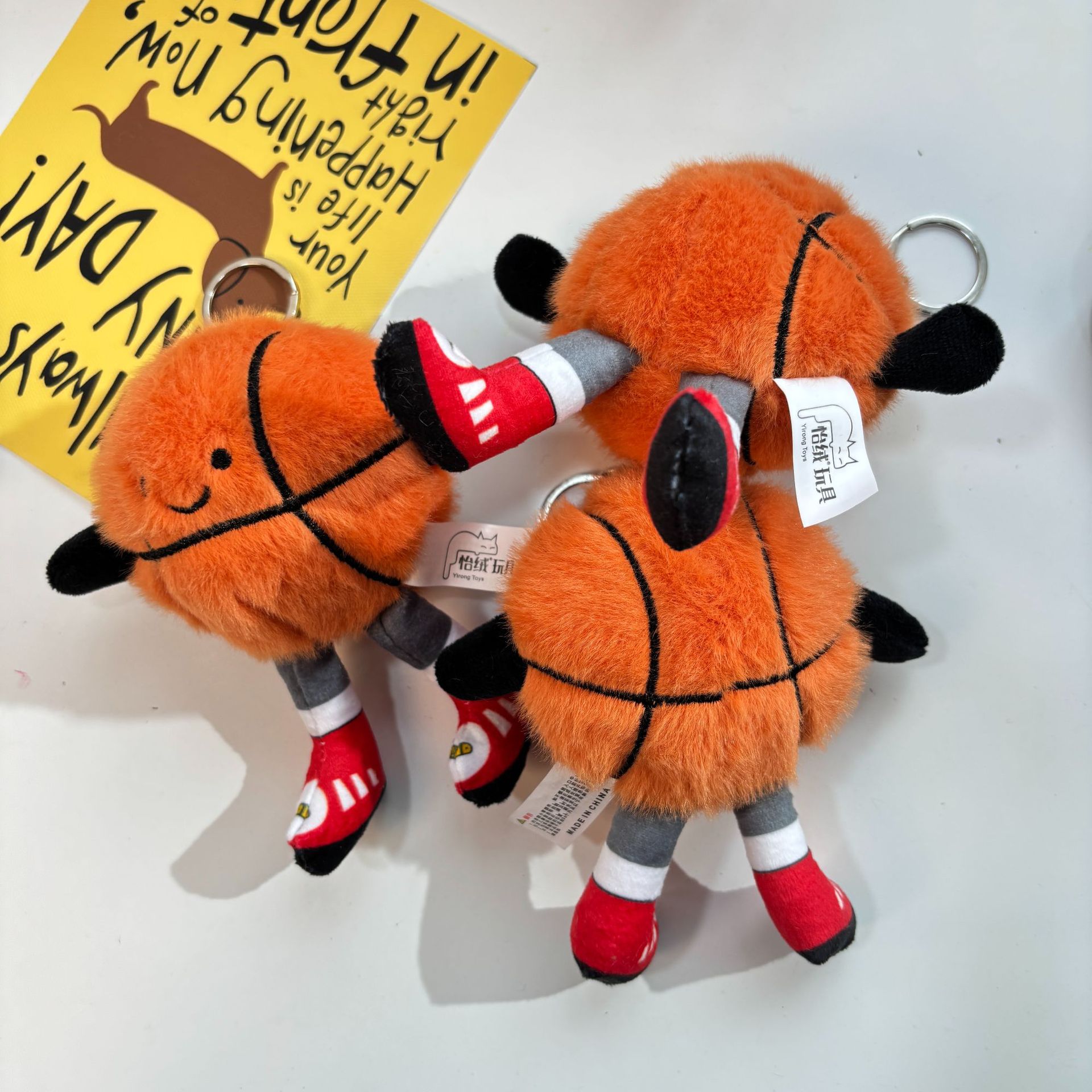 可爱萌运动篮球小挂件毛绒玩具公仔羽毛球运动包包挂饰钥匙扣娃娃