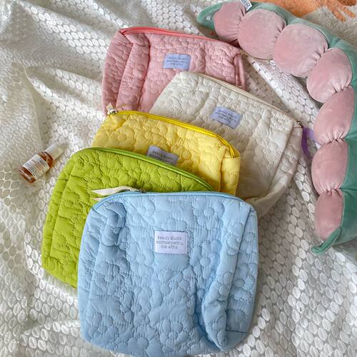 2023新款化妆包女便携 简约旅行洗漱首饰收纳包工厂BH249