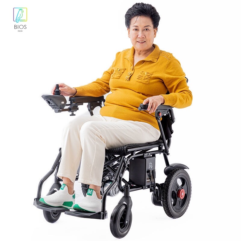 免充气实心胎电动轮椅车老粘人智能残疾人折叠全自动轻便代步车