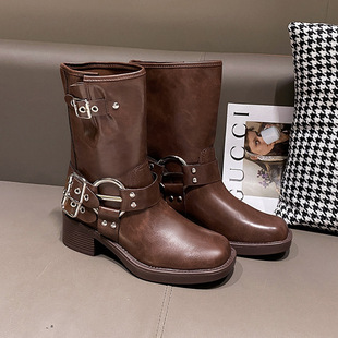 不二橘 miu短靴女金属扣马丁靴女英伦风短筒真皮方头女官方旗舰店