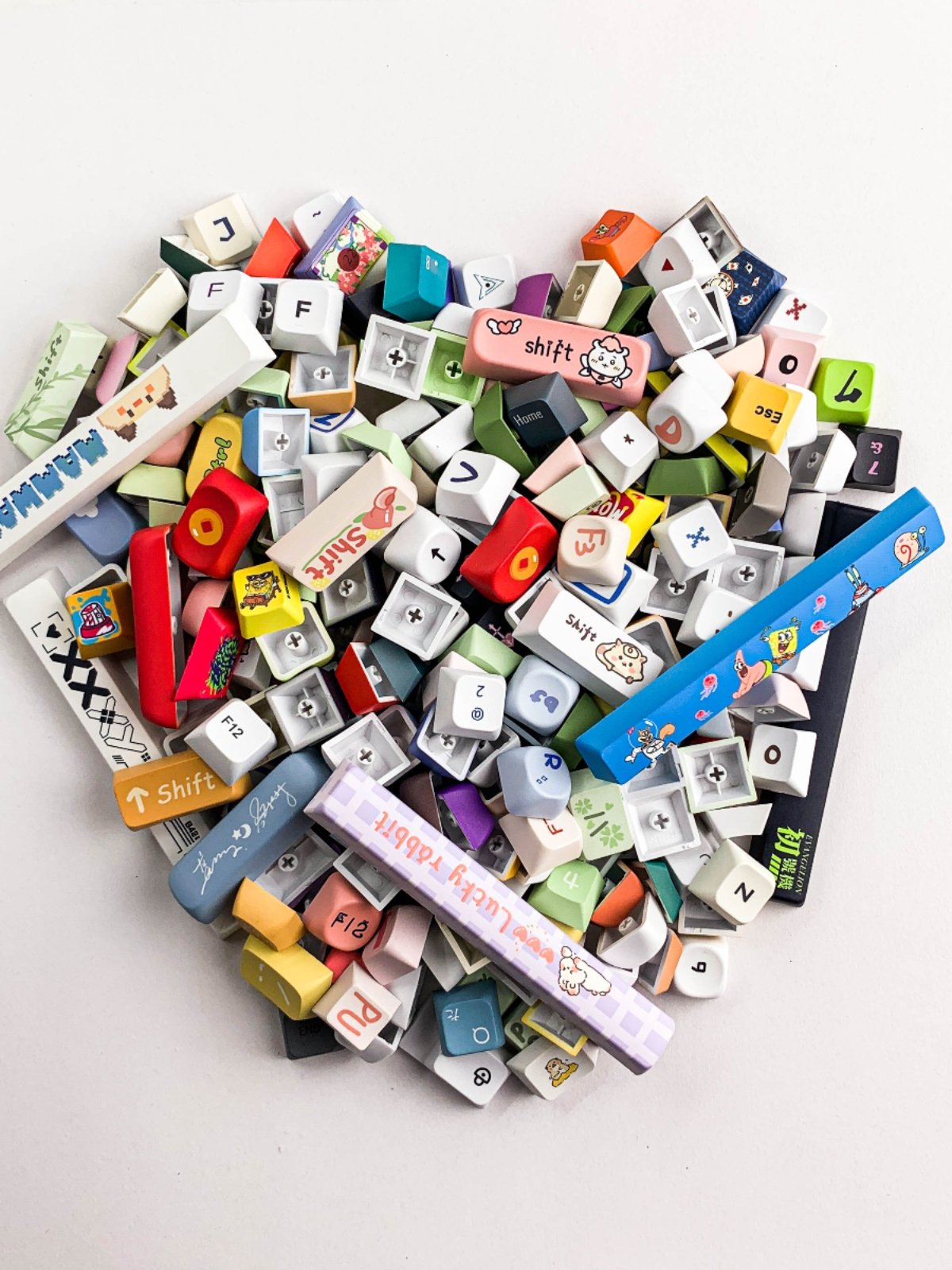 [TN PERIPHERALS HOUSE] KEYCAP GARBAGE BAG RANDOM 250 500 GRAMS DIY MECHANICAL KEYBOARD CREATIVE PERSONALITY KEYCAPS