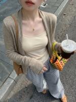 This is a super good-looking knitted cardigan with a thin outer shawl, air-conditioned and sun-protected. It's a laid-back and relaxed top for women thumbnail 8