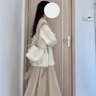 美拉德外搭慵懒奶呼呼针织衫 假两件条纹毛衣女秋冬穿搭新款 上衣服