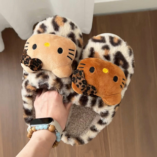 HelloKitty豹纹拖鞋毛毛绒包头家居室内2025新款外穿橡胶厚底棉拖