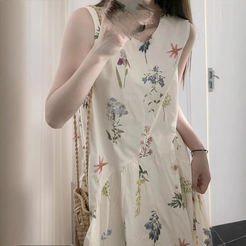 法式茶歇无袖圆领碎花气质背心连衣裙夏季女学生宽松显瘦度假长裙