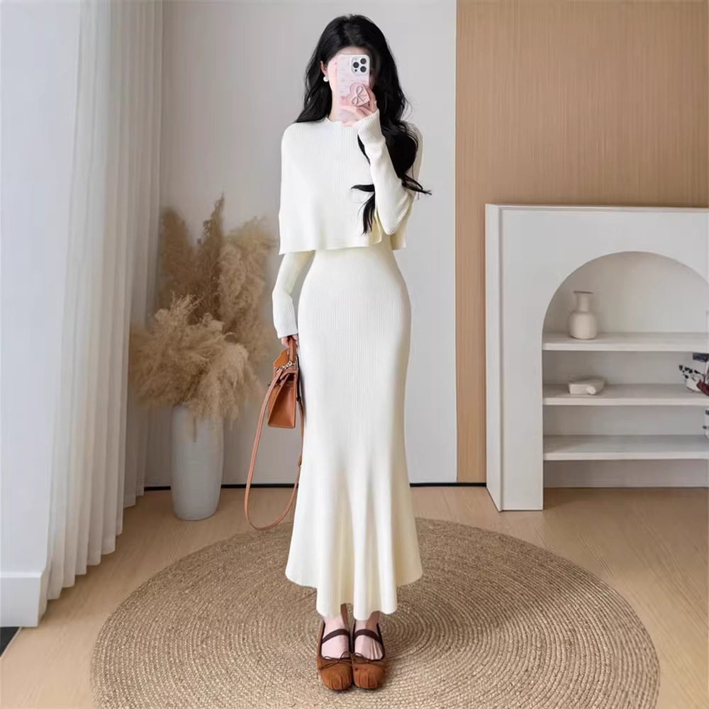 优雅复古鱼尾针织连衣裙女秋冬披肩坑条V领打底毛衣裙两件套装女,女装/女士精品,休闲运动套装,淘宝优惠券,粉丝福利购,淘宝优惠卷