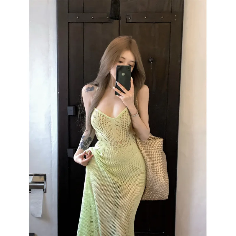 昕可达 度假镂空针织连衣裙女夏季新款露背绑带沙滩裙拖地长裙