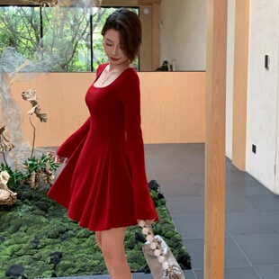 修腰显瘦喇叭长袖打底连衣裙自带可拆卸杯垫时尚性感通勤百搭批发