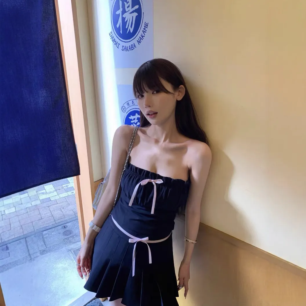 CHICYOU 藏青色粉色蝴蝶结丝带露肩抹胸百褶裙套装夏