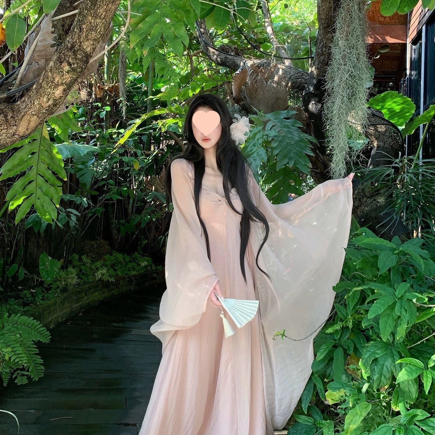 新中式度假温柔粉色吊带连衣裙夏季高级感收腰显瘦气质仙女长裙子