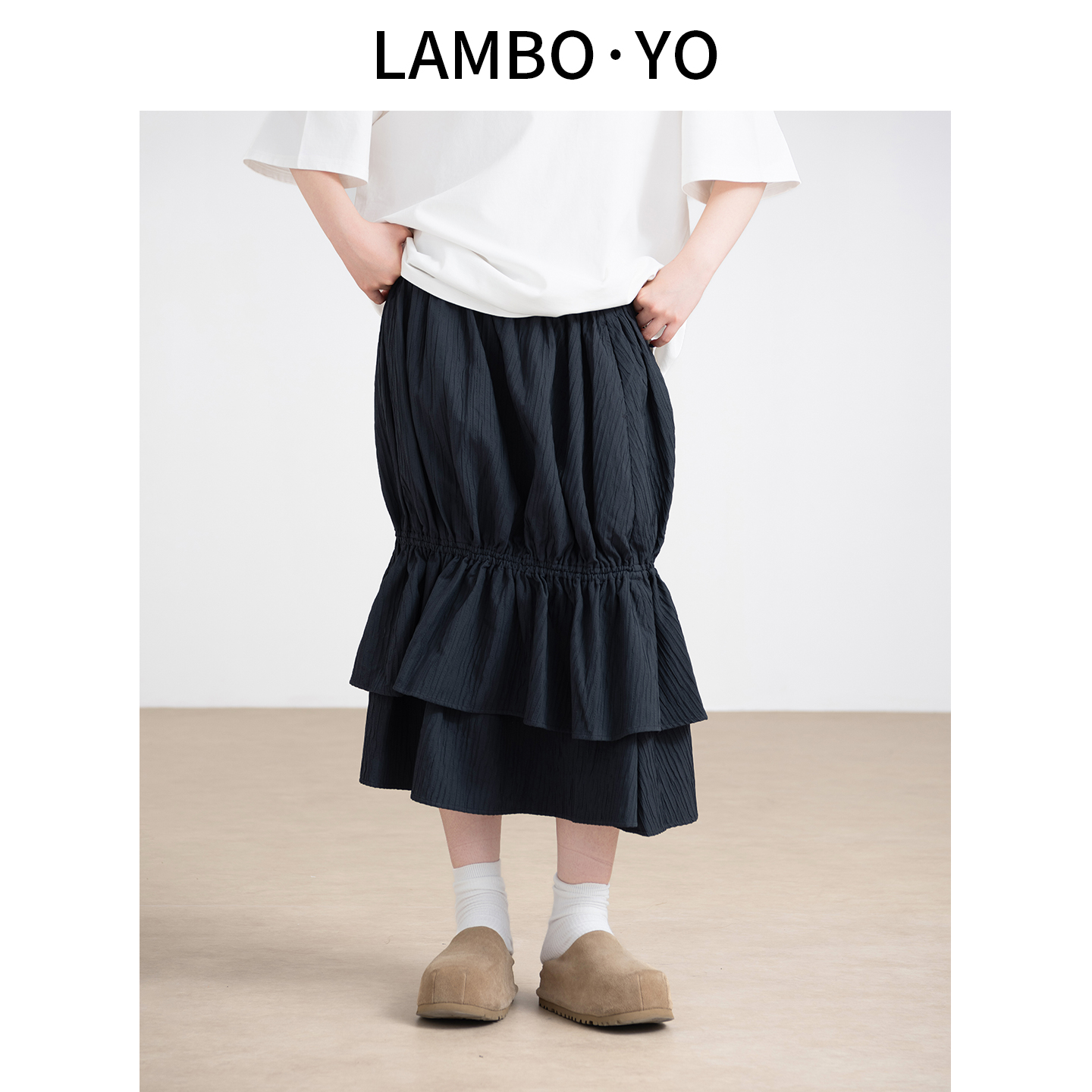 LAMBOYO肌理感压褶重工半身裙