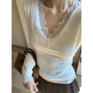 2025秋冬新款今年流行爆款百搭修身上衣内搭白色蕾丝花边打底衫女