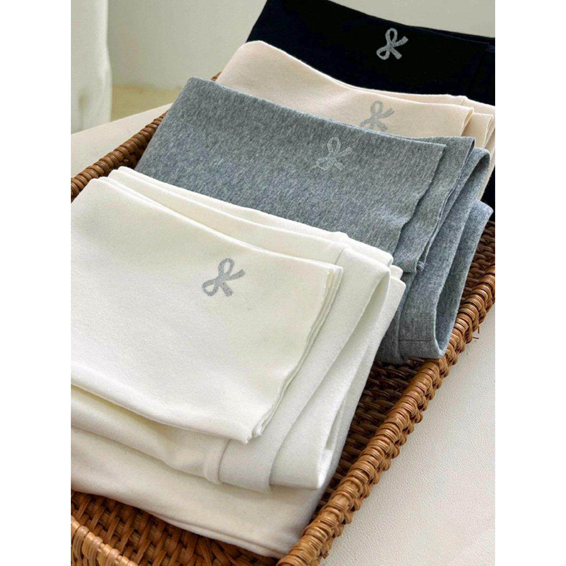 女童打底裤春季外穿儿童纯棉洋气弹力白裤子春夏女宝紧身黑色长裤