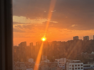 冲破天际的夕阳送爱人亲人父母女朋友必备浪漫爱情礼物暖心之作棒