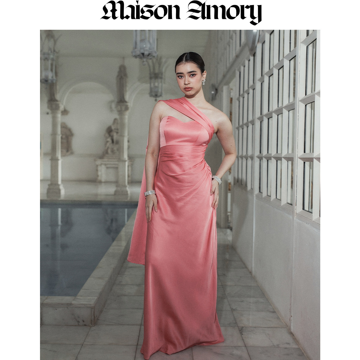 多色登场，多风格不对称飘带礼服