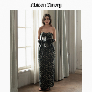 黑底城堡玫瑰印花MaisonAmory 城堡玫瑰·抹胸束腰及踝礼服裙