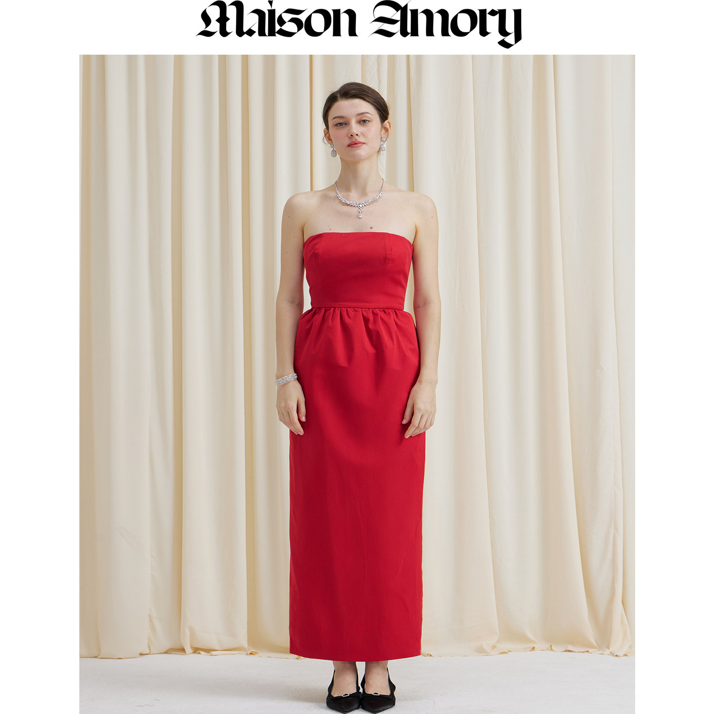 显白之选，收腰复古优雅长裙