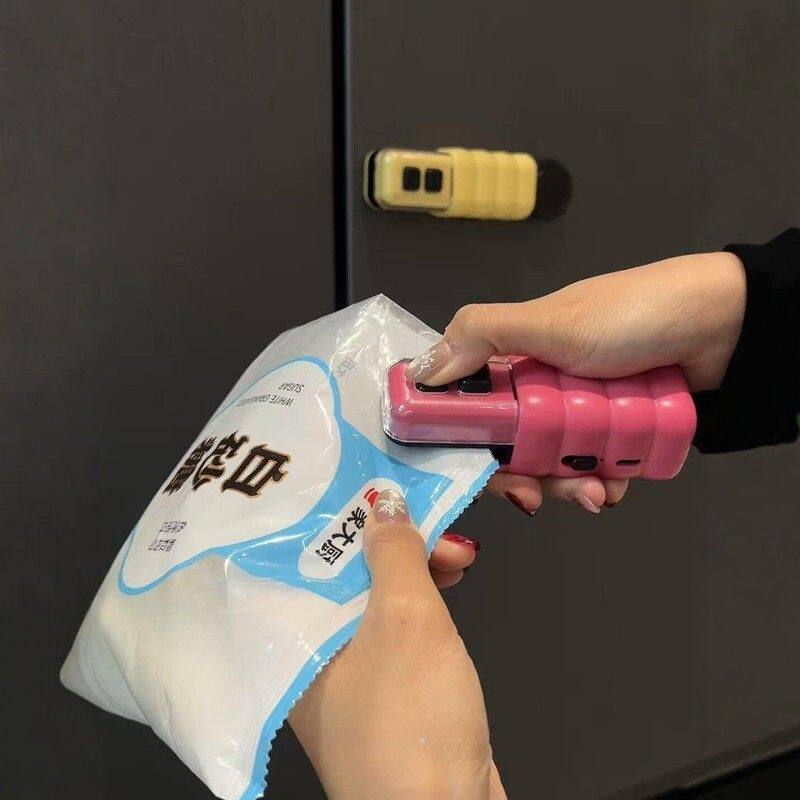 迷你封口机零食密封神器多功能家用磁吸冰箱贴开瓶器可爱便携