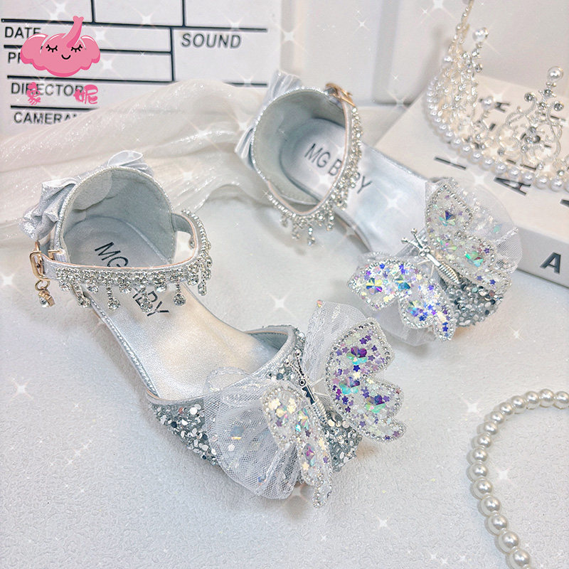 银色蝴蝶高跟鞋女童皮鞋儿童2025秋季时尚夏季单鞋配礼服公主鞋子