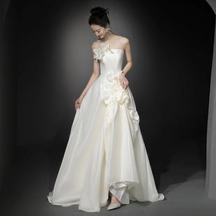 法式 抹胸气质婚纱礼服裙森系轻婚纱迎宾缎面高级感花朵小众出门纱