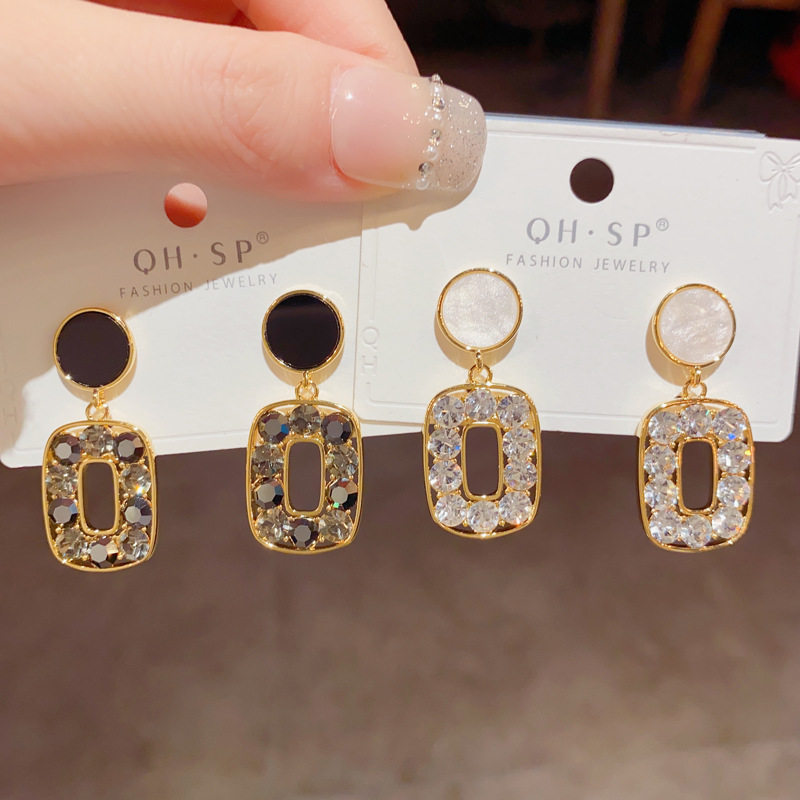 S925银针复古港风方形镶钻耳环女气质时尚几何设计耳饰,饰品/流行首饰/时尚饰品新,耳钉,淘宝优惠券,粉丝福利购,淘宝优惠卷