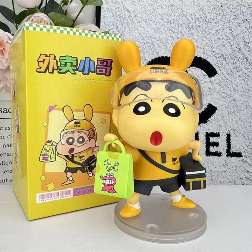 车载可爱蜡笔小新卡通中控台摆件装饰桌面野原新之助模型PVC公仔