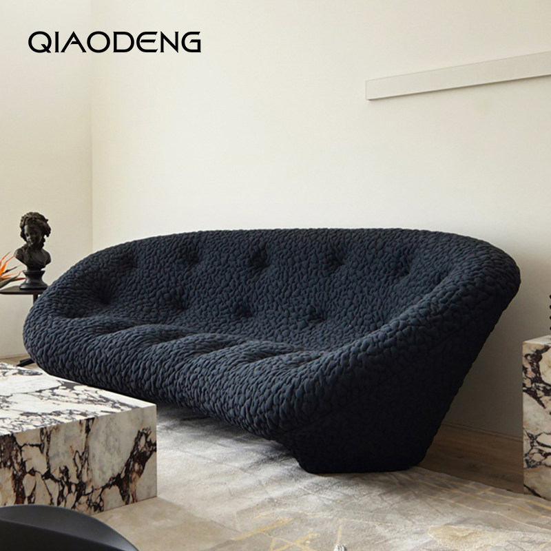 乔登写意空间设计师法式侘寂奶油风客厅布艺弧形贝壳沙发意式极简