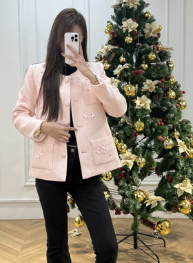 云朵冬上新钉珠花朵宽松短外套（含20羊毛）Y663