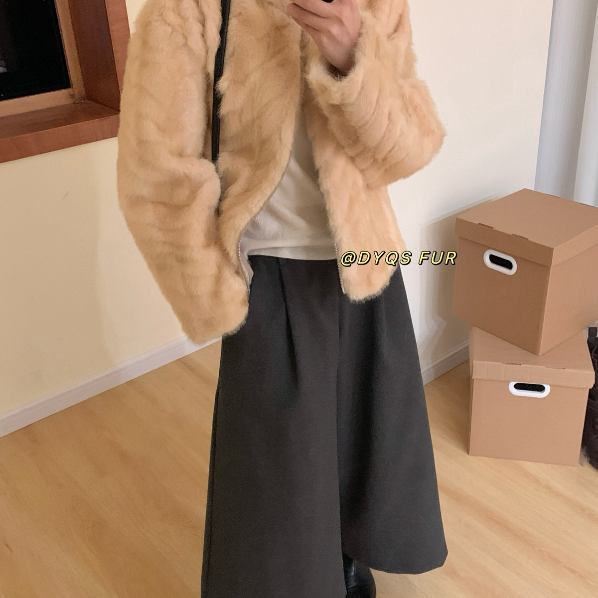 云云暖阳爆款立领拉链金叶貂毛毛环保皮毛短一体外套短外套25123