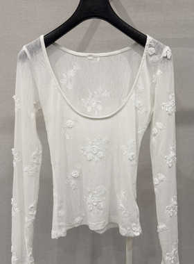 LA云朵ins清透感绝美了正反两穿立体绣花气质打底衫371d211