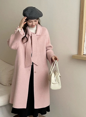 云朵富家千金风设计感翻领系带长款羊毛外套(含68.6绵羊毛)H8155