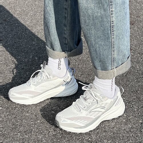 安踏AT957丨复古跑步鞋山系革网拼接潮流穿搭运动鞋休闲时尚男鞋