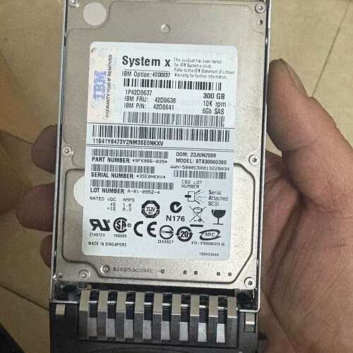 {议价}IBM 42D0638 300G 10K SAS 2.5寸服