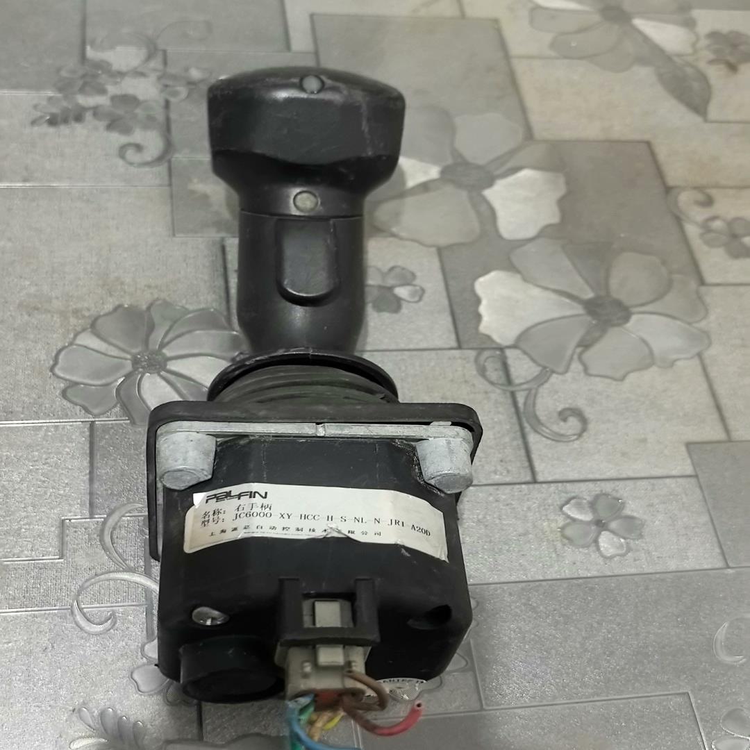 （设备配件）JC6000 操纵杆(右手柄）