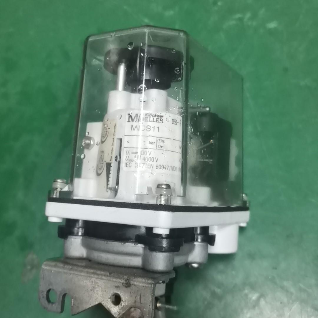 MoELLER   MCS11压力开关