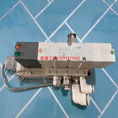 【荣强工控】二手拆机 SMC 电磁阀 VQ4300R-5 带底座，成色如