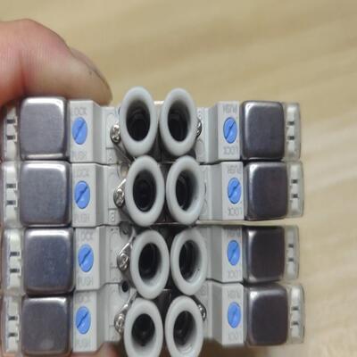 电磁阀SY3220-5LZD-C6，，现货5件