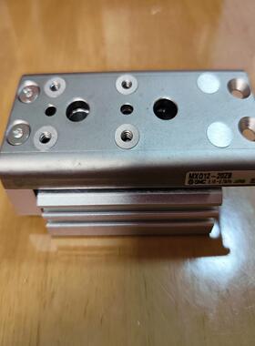 全新SMC滑台气缸，MXQ12-20Z。全新未使用。有意联系