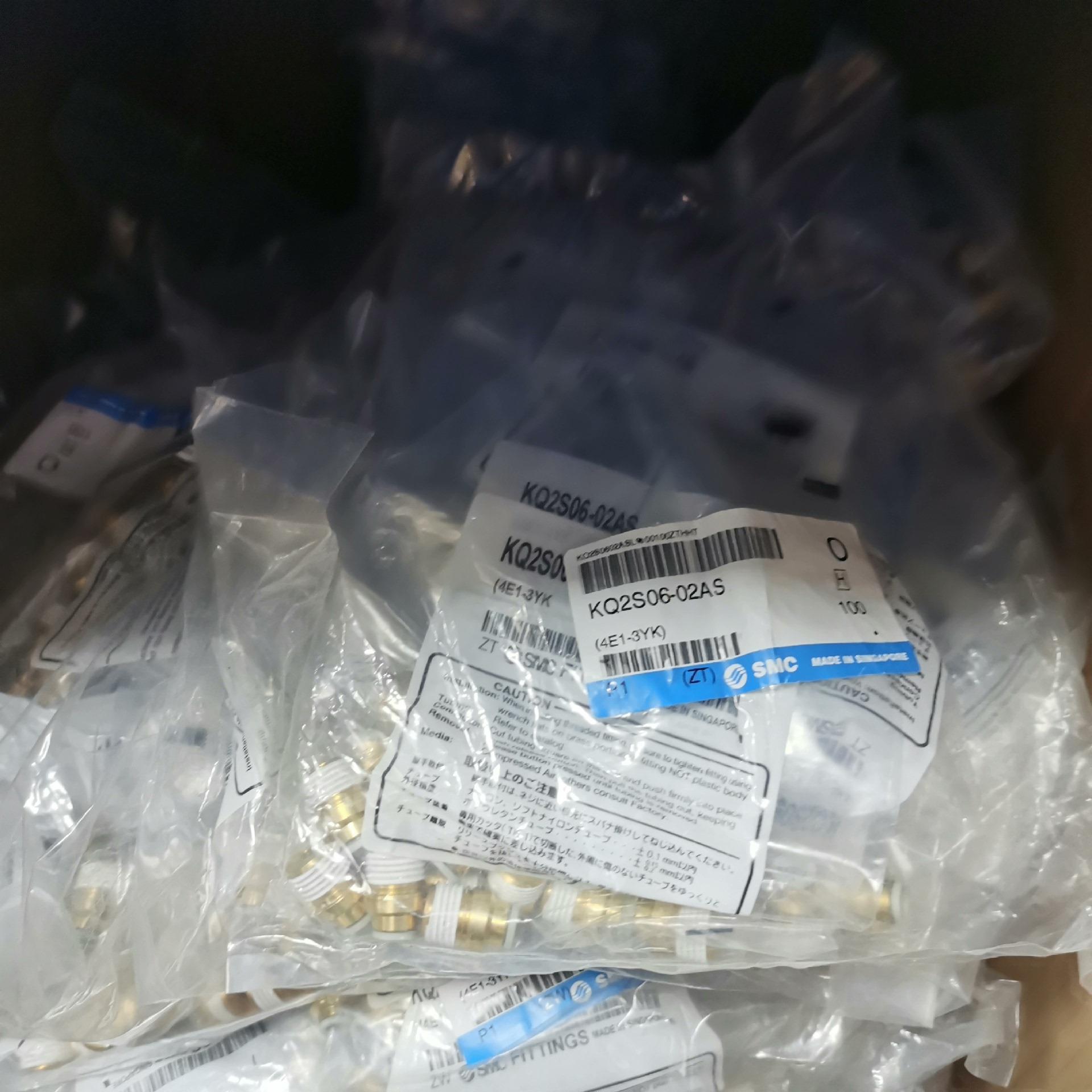 KQ2S06-02AS，原装SMC接头，原装正品，1万个
