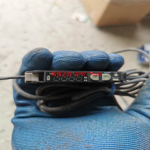【荣强工控】欧姆龙光纤放大器e3x-sd51实物拍摄，功能包