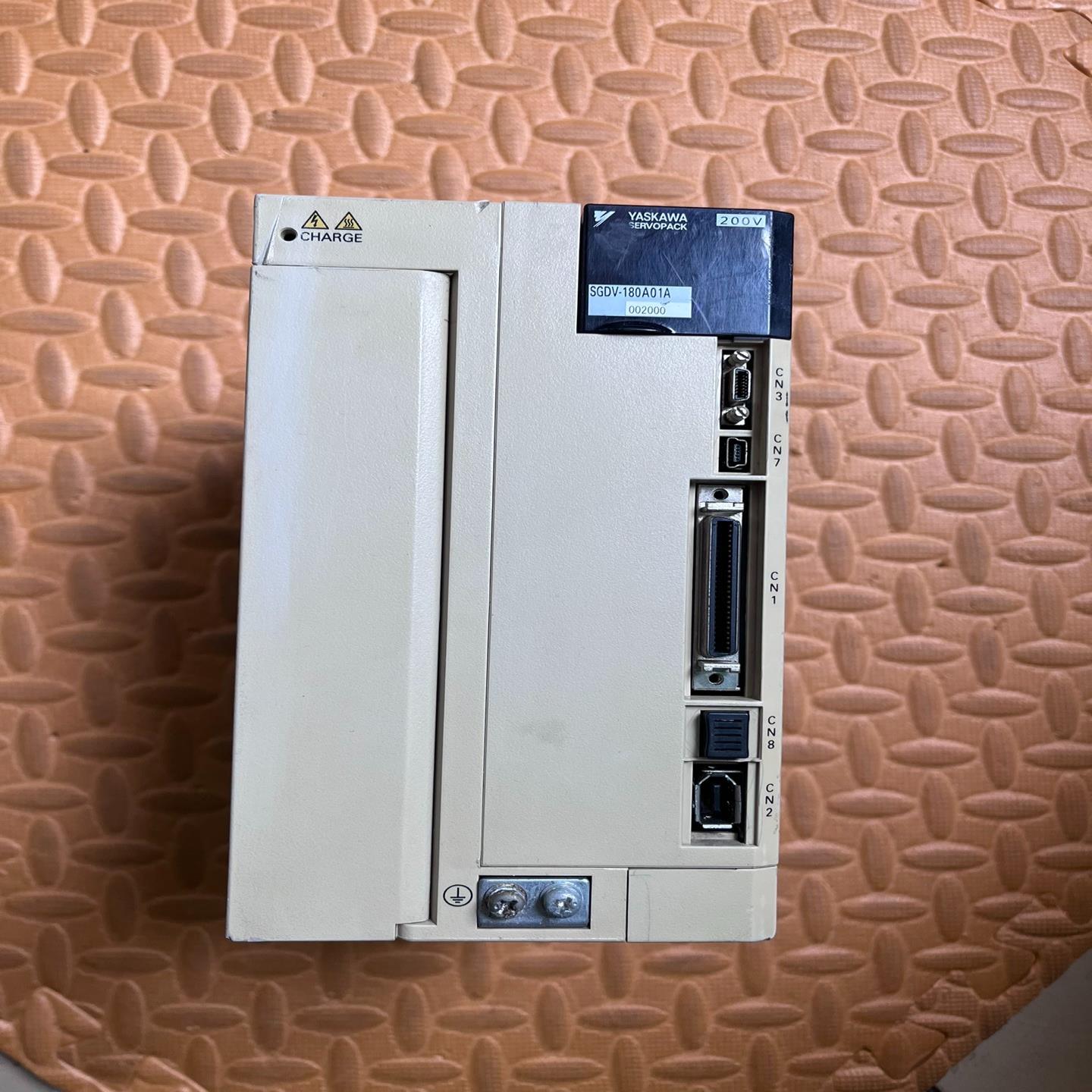 安川2.0KW驱动器，SGDV-180A01A，功能，成