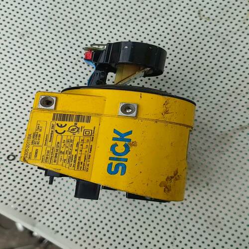 SICK西克S30B-2011BA ，当配件玩吧，图 - 封面