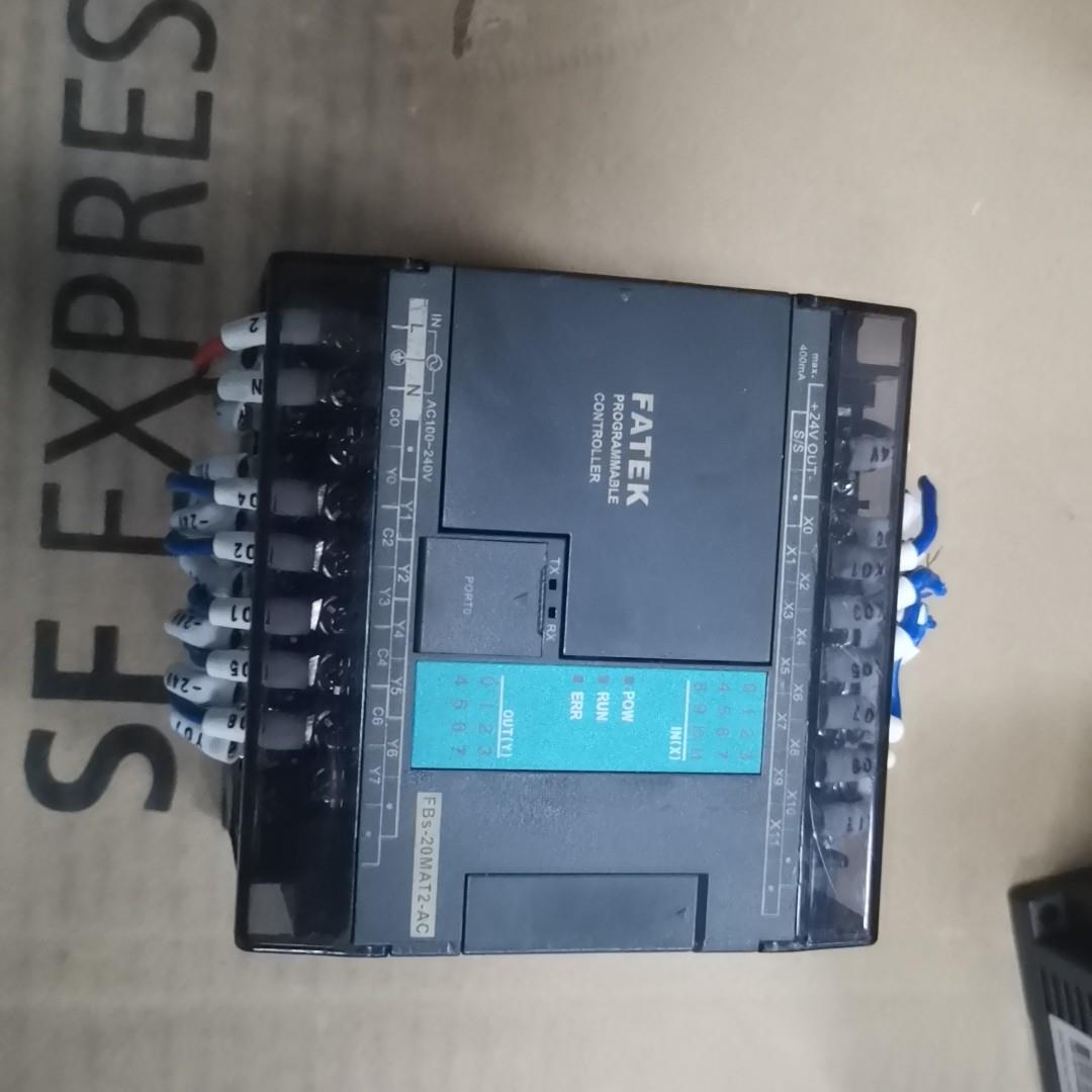 台湾产永宏PLC FBS-20MAT2-AC  成色如图