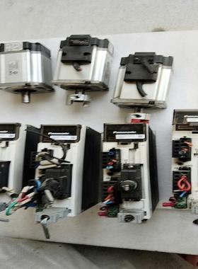 4个MADHT1507E驱动器，3个MHMJ022G1U电机